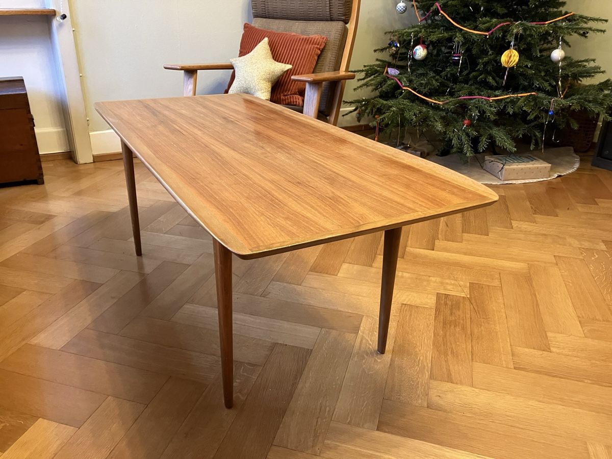 Tavoli: Coutisch Sofatisch Mid Century – Usato da Gümligen venduto da Baaschti