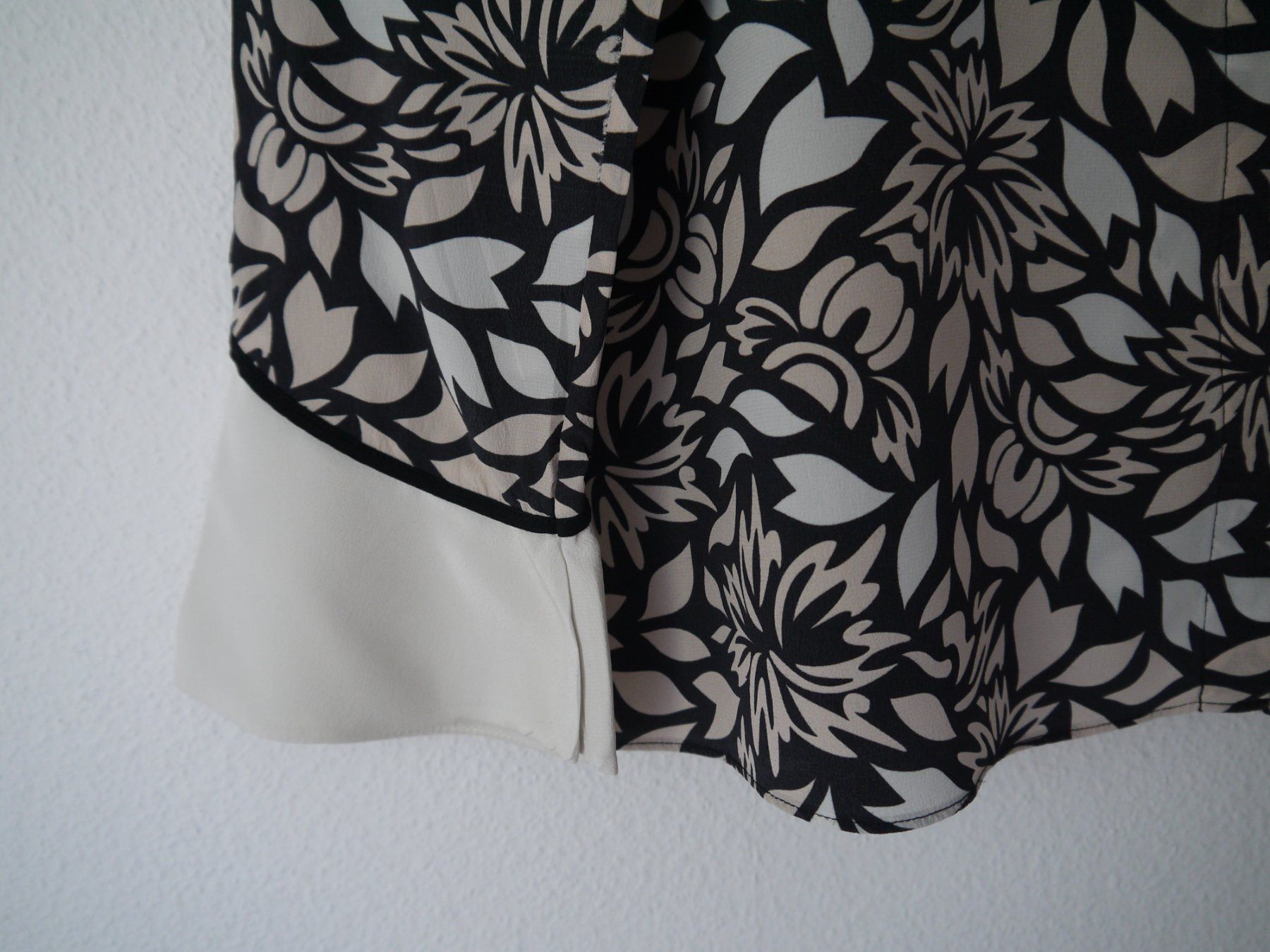 Dorothee Schumacher Camicette: DOROTHEE SCHUMACHER  Bluse aus Seide – Usato da Hagendorn venduto da Blaf 2