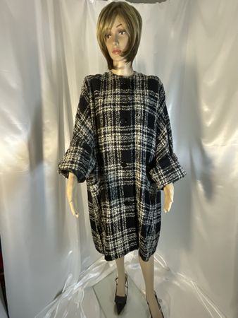 Comma Mantel schwarz/weiss kariert in Grösse 38-40