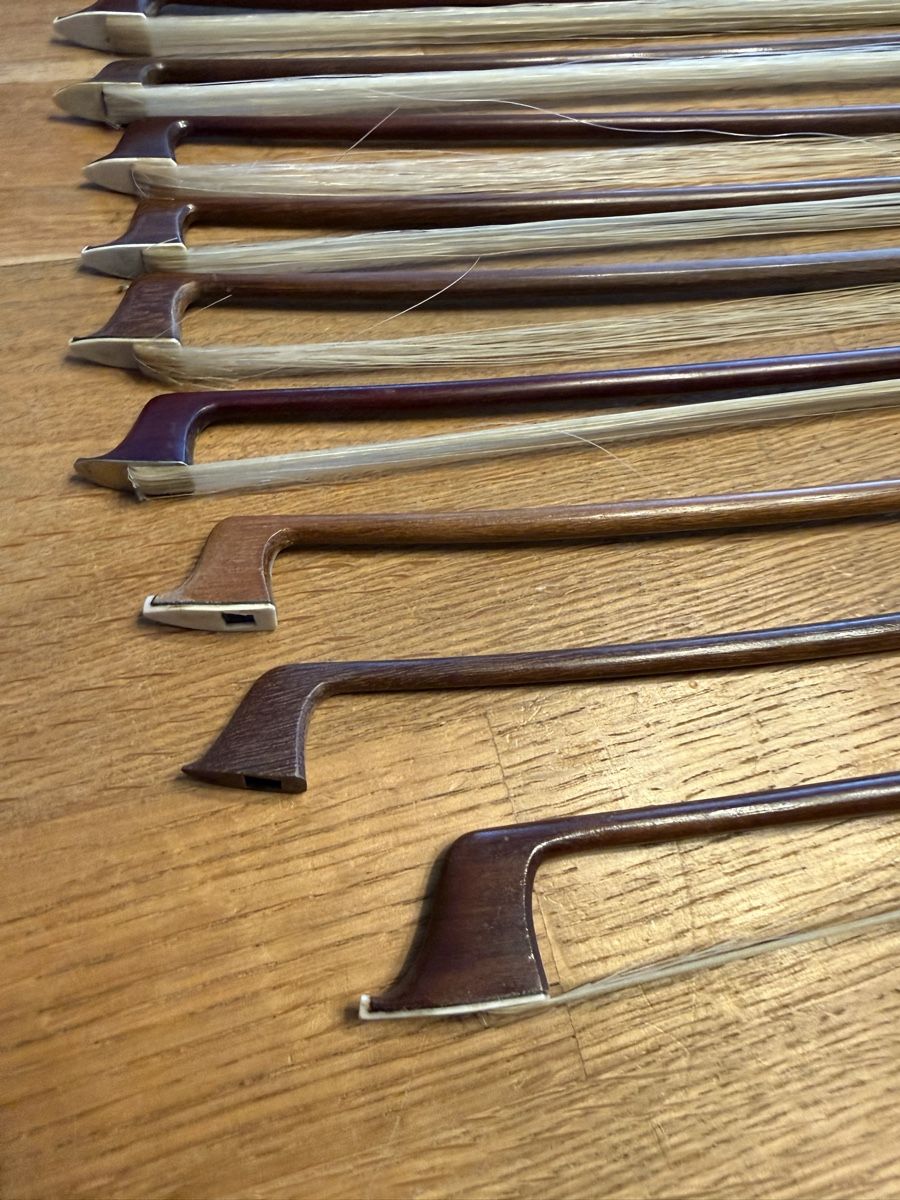 Strumenti musicali: Violinen Bogen Geigenbogen Geige Violine – Usato da Goldach venduto da Donpancho 7