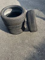 4 pneus Michelin alpin 7 205/45 R17 comme neuf.