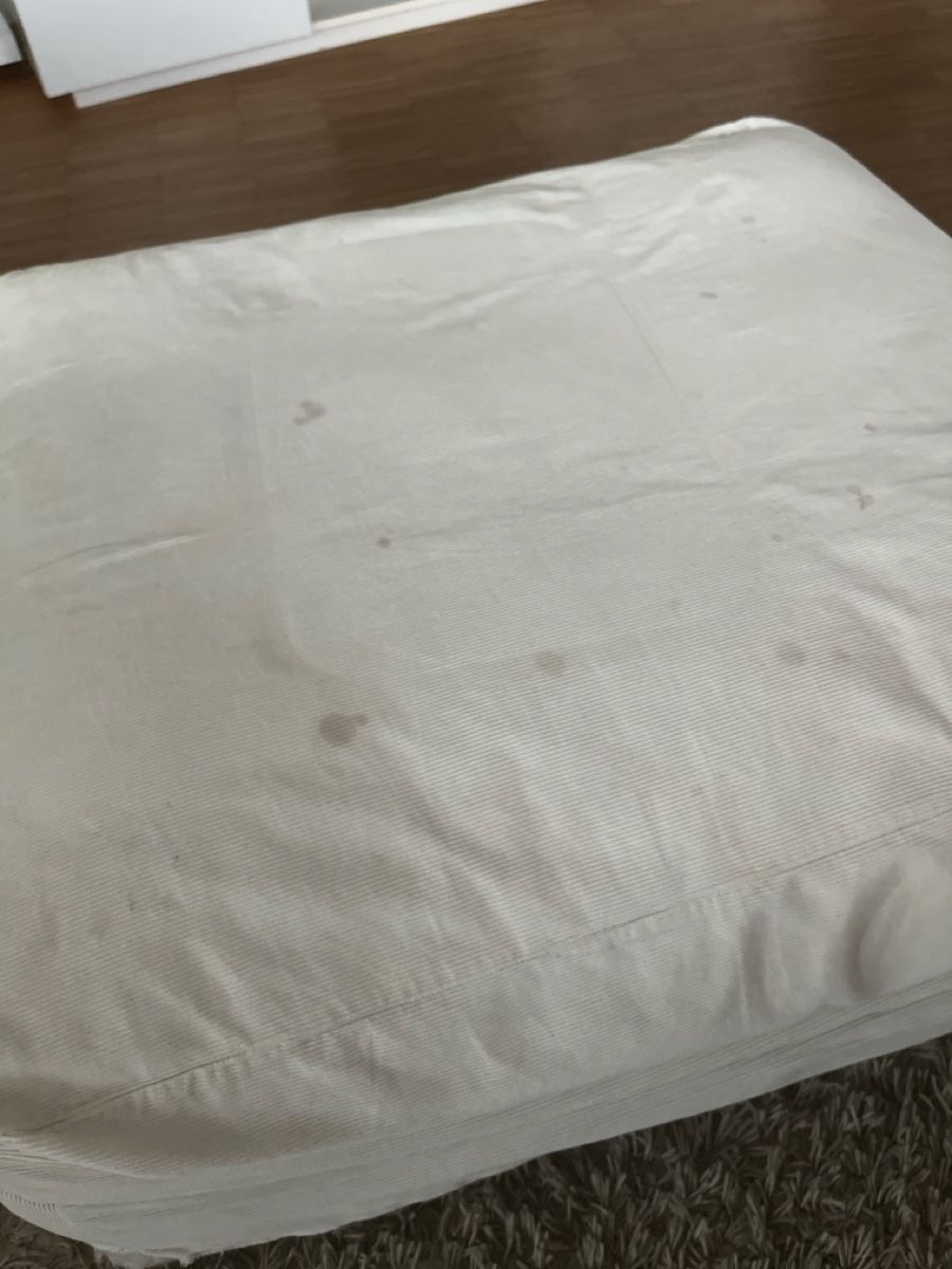 Mobilhome: Pouf bianco IKEA 80x60x30 cm – Usato da Basel venduto da isa_q6fs 1