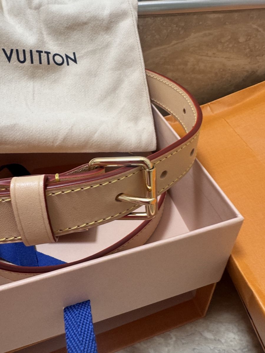 Louis Vuitton Sonstige Kleidung & Accessoires: Louis Vuitton Schulterriemmen – Gebraucht aus Regensdorf von weiningerl 4