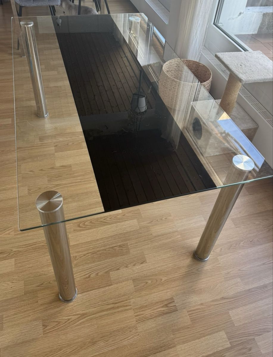 Tische: Glastisch – Gebraucht aus Bern von Dani_Dani