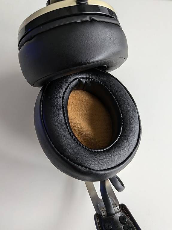Kopfhörer: Sennheiser Momentum Wireless M2 AEBT – Gebraucht aus Zürich von Tavadras 1