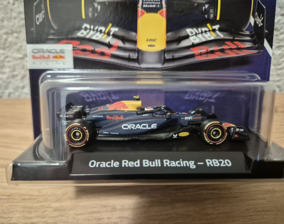 Hot Wheels Premium Oracle Red Bull Racing RB20 (#11) (Neu und