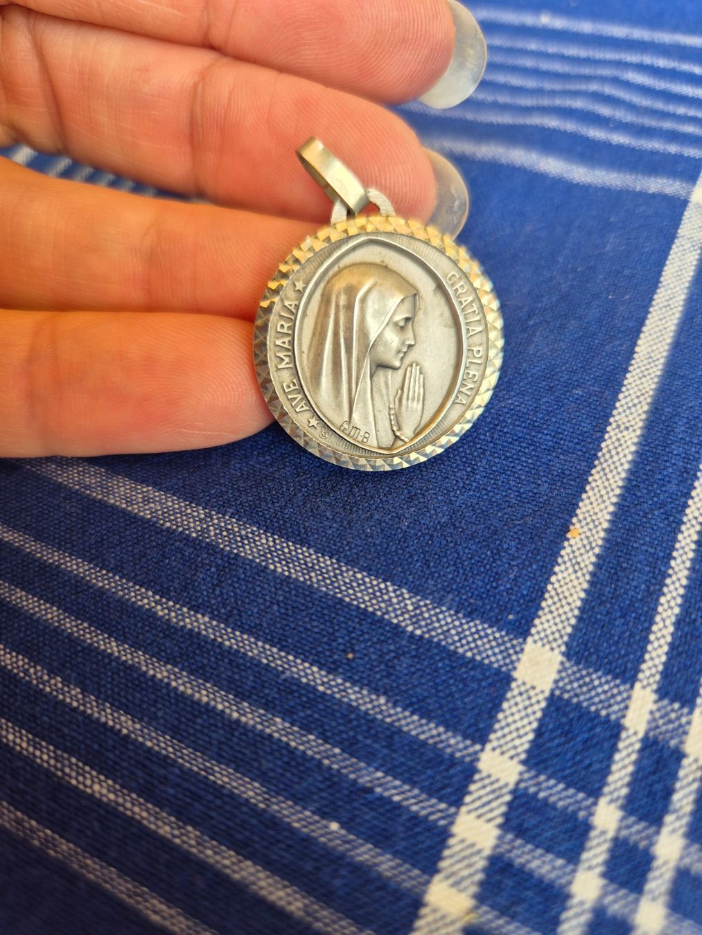 Ciondoli: Anhänger Mutter Gottes Lourdes – Usato da Kriens venduto da honig01 2