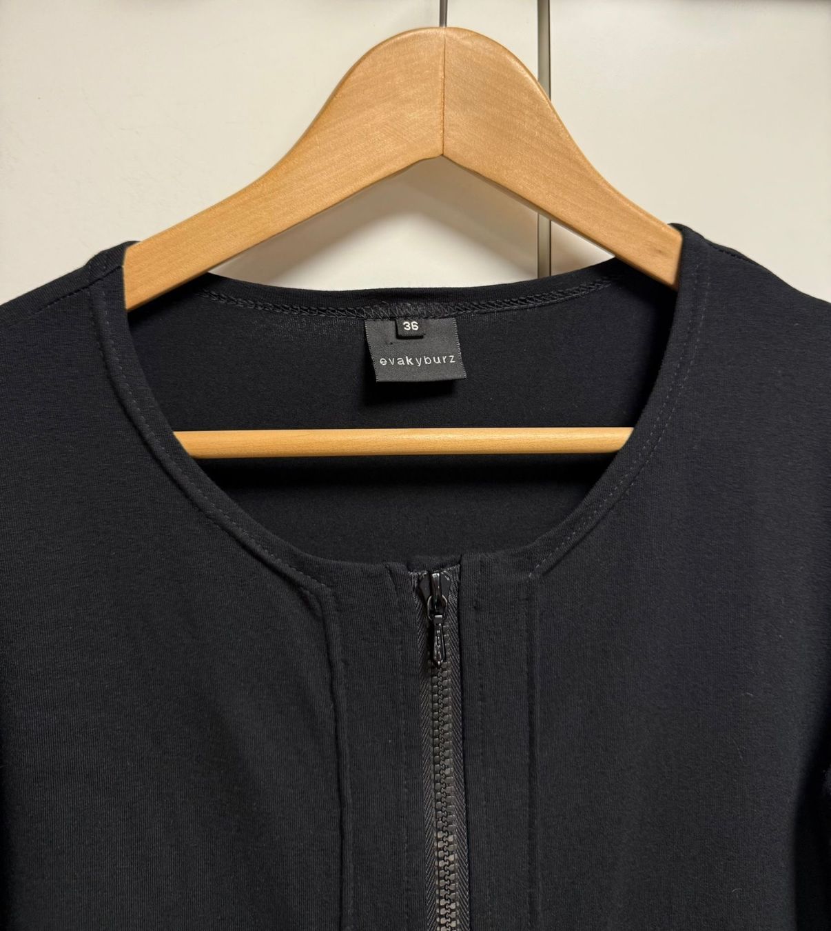 Giacche: Eva Kyburz Strickjacke Gr. 36 – Usato da Frauenfeld venduto da LIL_NA 3