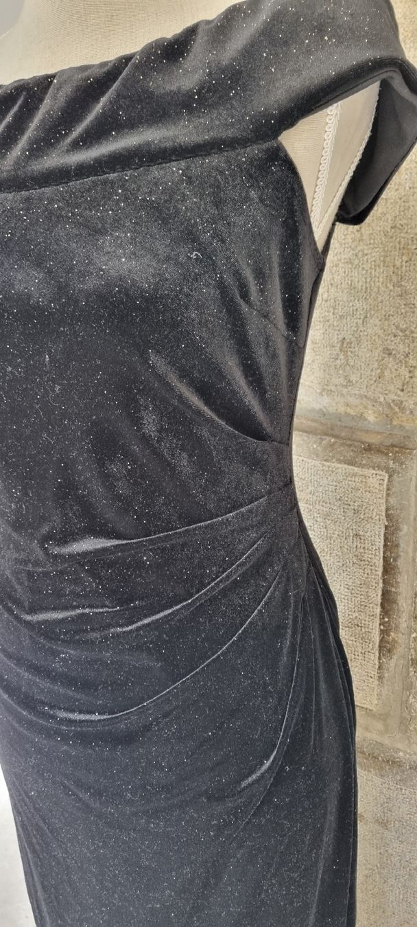 Vestiti: Schwarzes Samtabendkleid von Christian Berg Gr. 36 – Usato da Champlan venduto da acr_kkd5 2