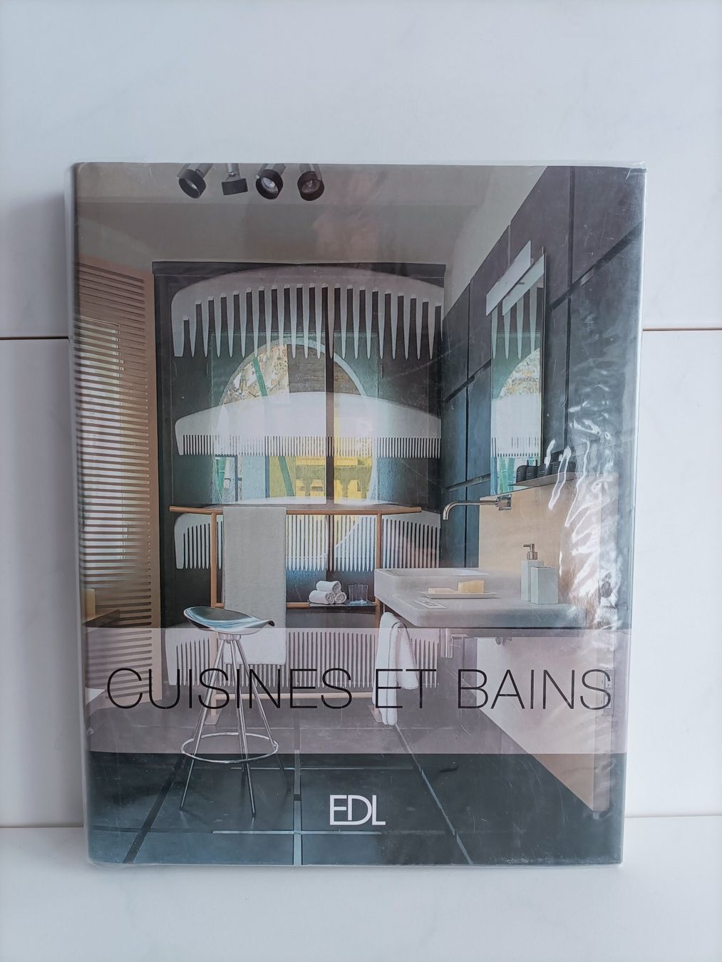 Bücher: Cuisines et bains / Paco Asemio / EDL 2003 – Gebraucht aus crans montana von AB3963