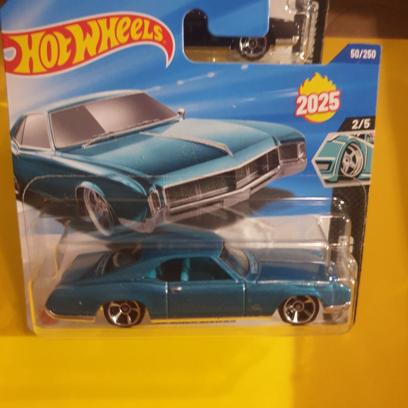 Hot Wheels Voitures modèles: 2 x Hot Wheels '66 BUICK RIVIERA – Neuf avec emballage d'origine à Oftringen par Rotor 6