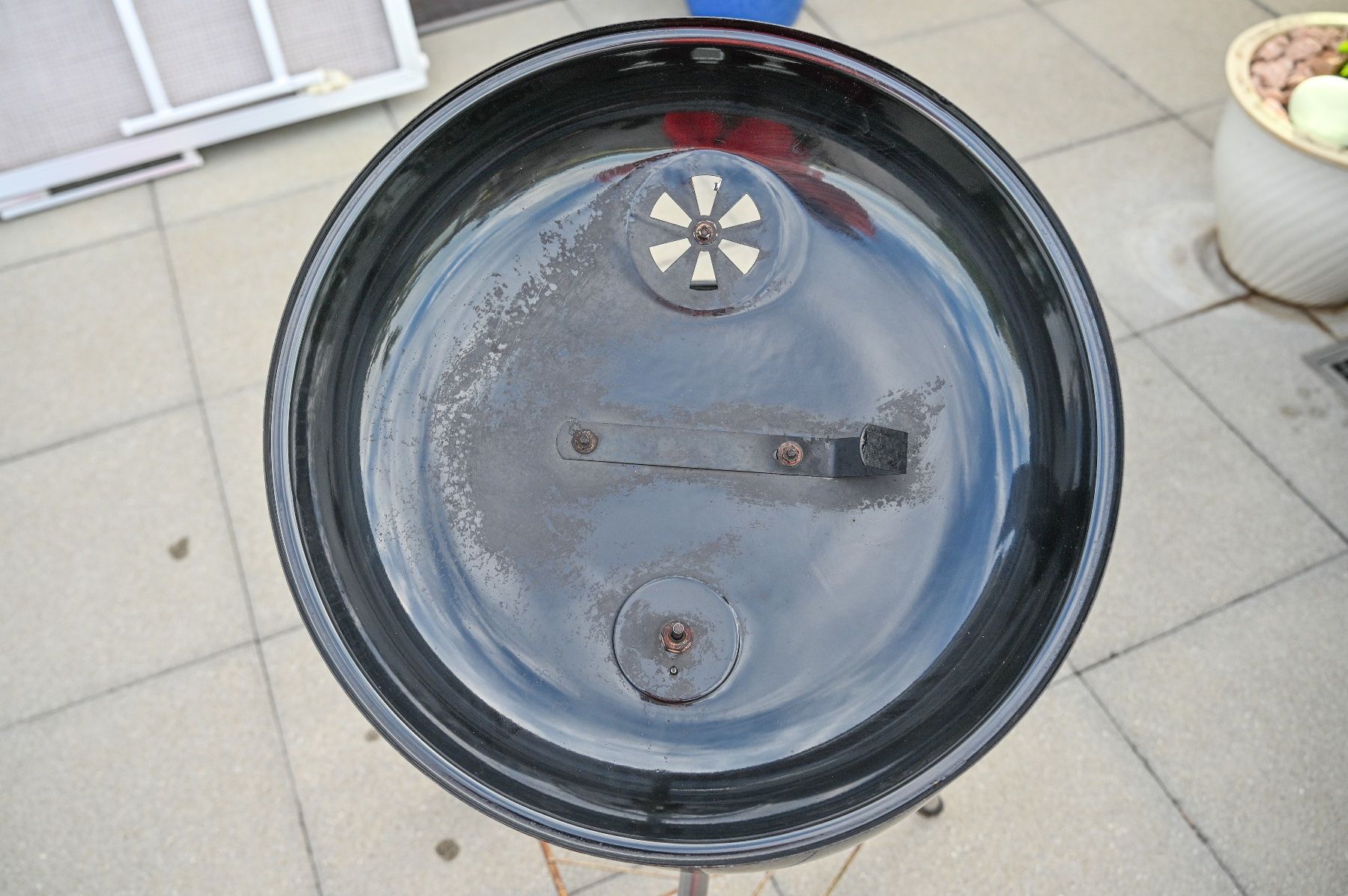 Griglie: Kugelgrill schwarz mit Deckelthermometer gebraucht – Usato da Oetwil a.d.Limmat venduto da Postding 5