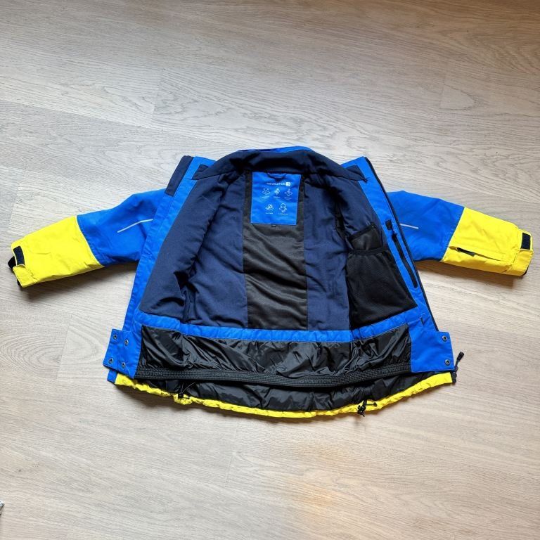 Trevolution Vestes & Manteaux: Skijacke 128 cm – D'occasion à Zürich par Leberaum 3