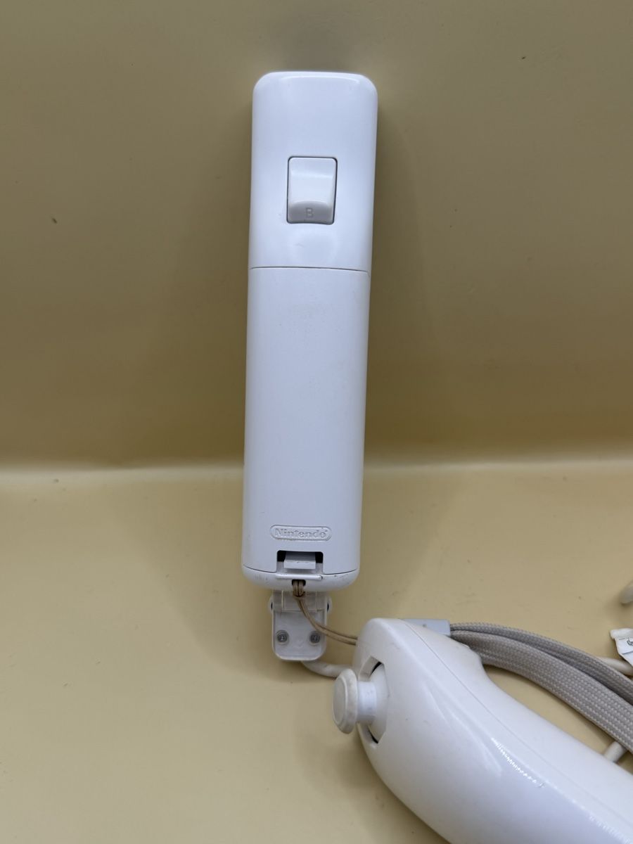 Nintendo Controller: Manette Nintendo Wii + Nunchuk testé  – Usato da Genève venduto da sho_67qj 1