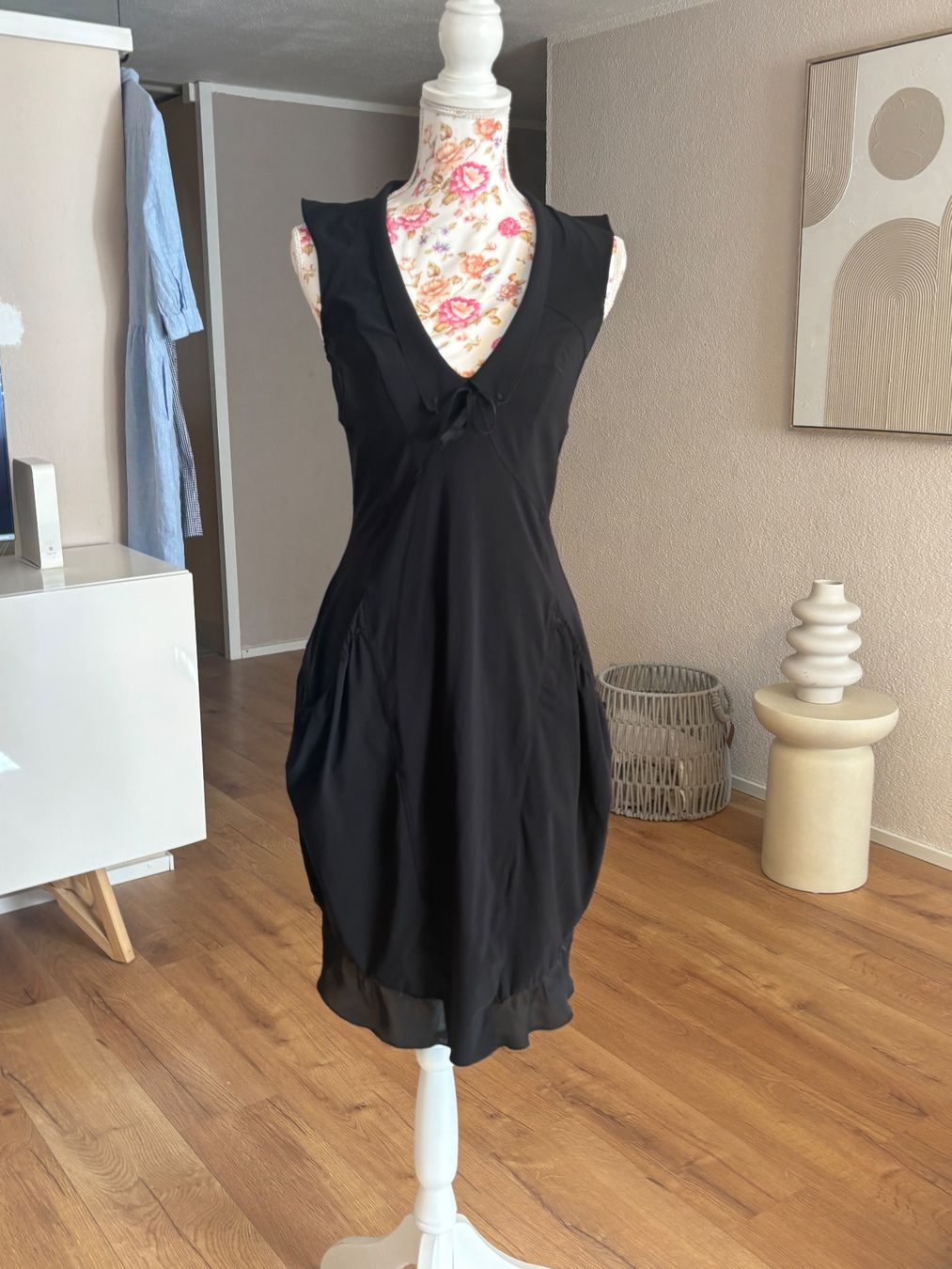High Vestiti: High Use Black Dress – Usato da St. Margrethen SG venduto da dijanaO 4