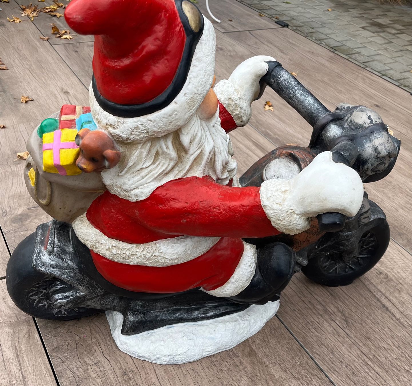 Figuren: Weihnachtsmann auf Motorrad – Gebraucht aus Rothrist von yvvilla 3