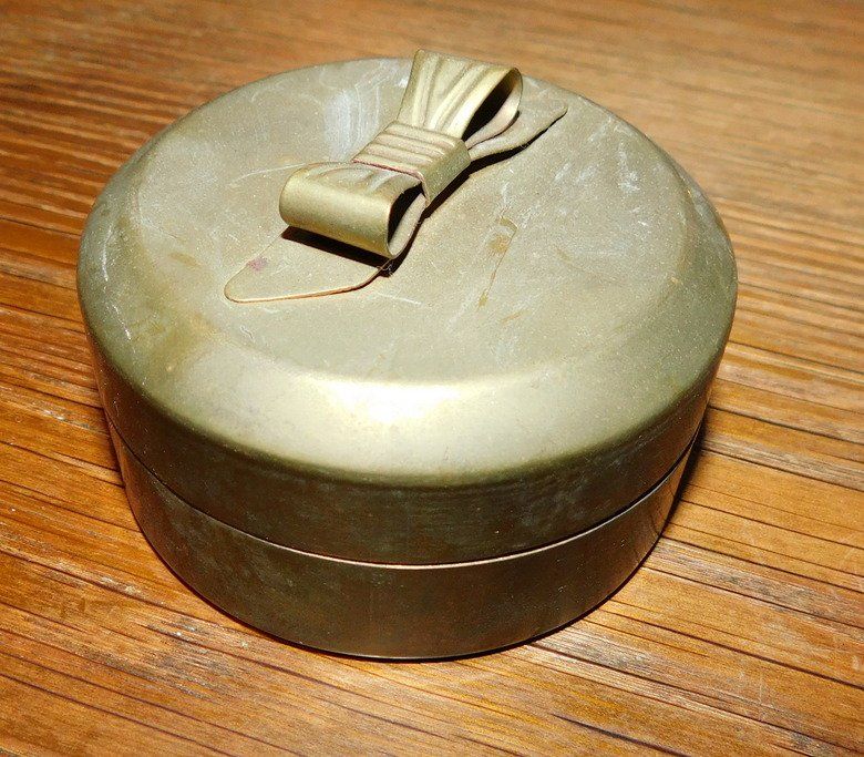 Vasen & Gefässe: Messing Konvolut, Vase, Dose, Horn, Oellämpchen – Gebraucht aus Villnachern von Niggo0 3