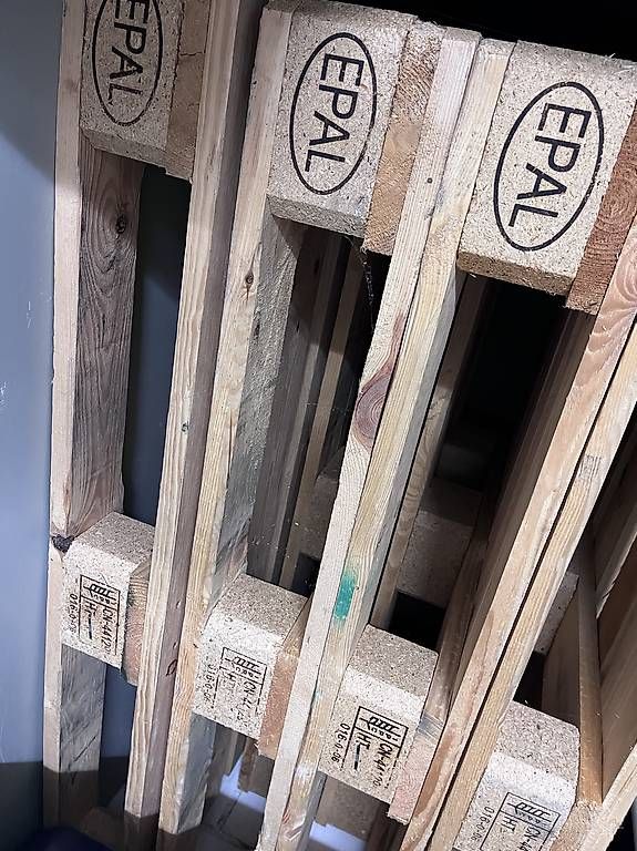 Pallets: 4 Europaletten – Usato da Nussbaumen AG venduto da sziszi89 1