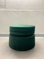 Grüne Hocker von Henry Dean