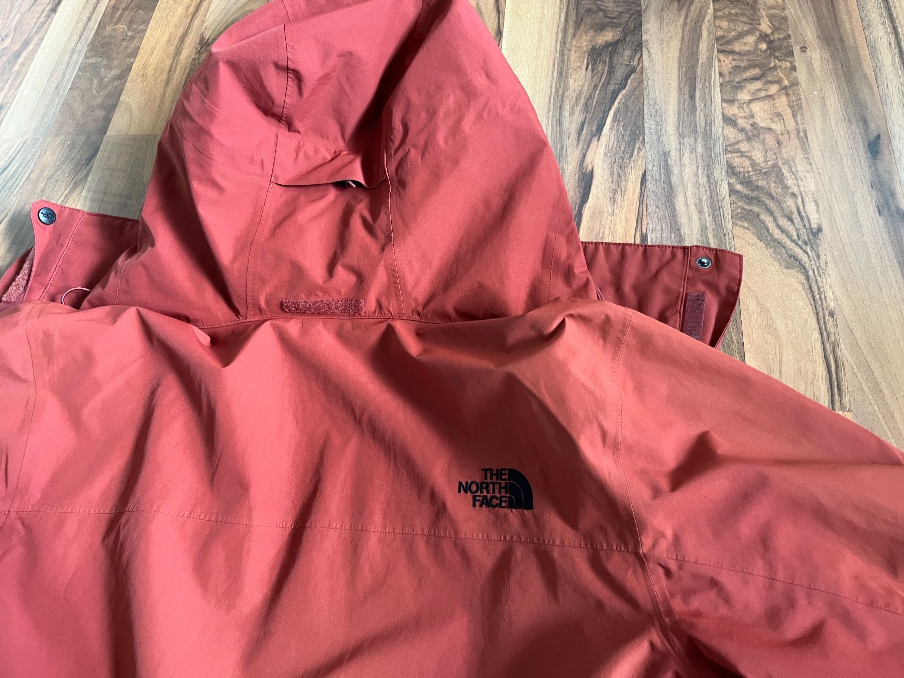 North Face Giacche: The North Face Gore Tex Jacke – Difettoso da Heitenried venduto da Brutus2003 2