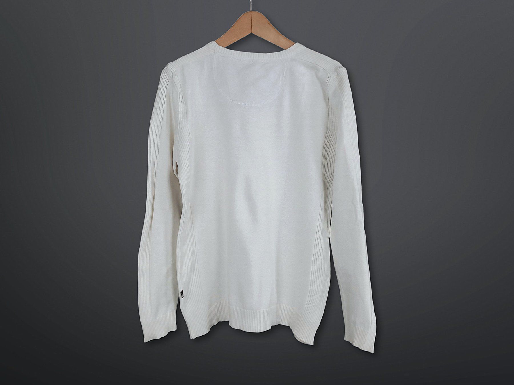 Maglioni & Felpe: BLACK OUT Pullover Offwhite Gr. M – Usato da Suhr venduto da Restwert_Suhr 1