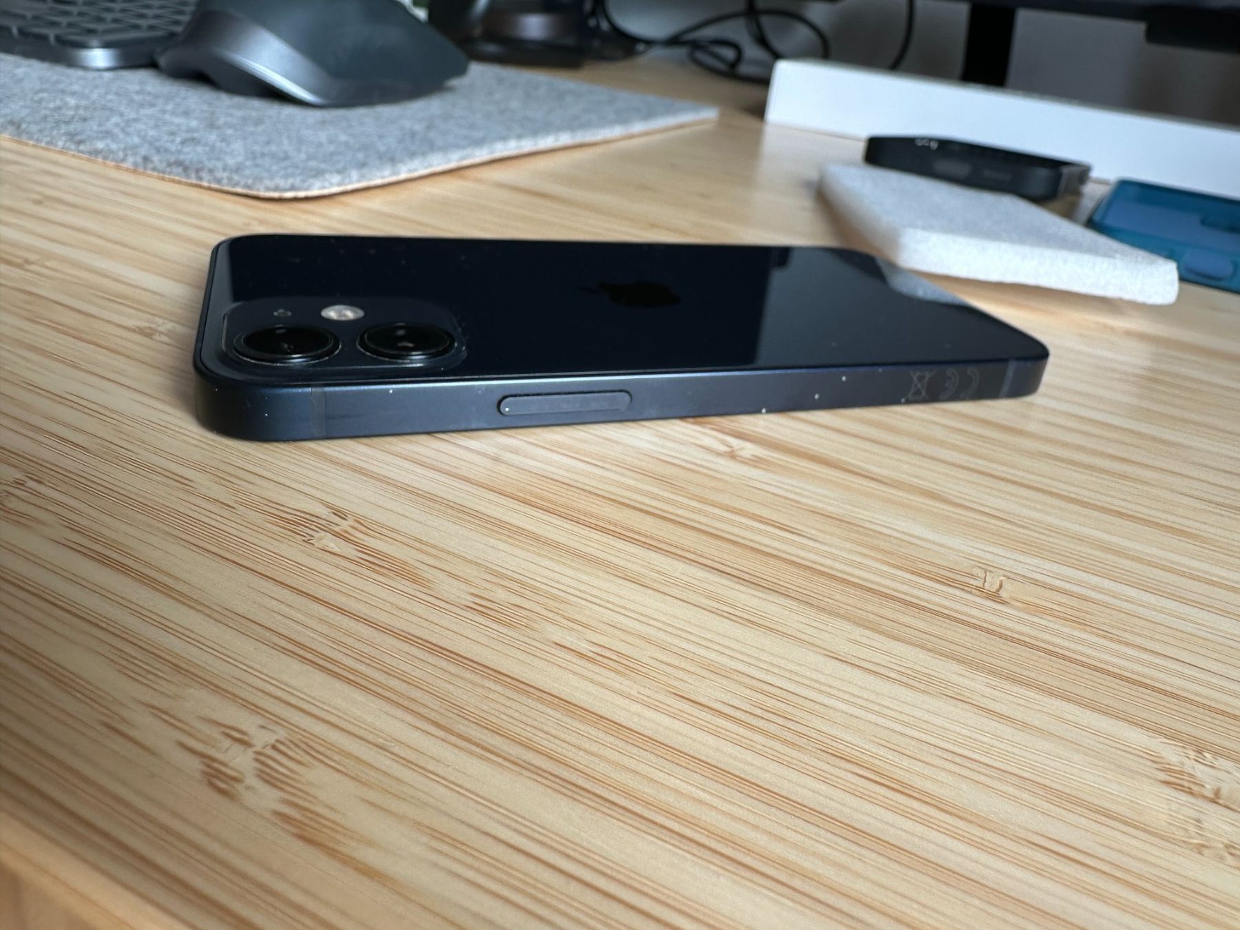 Apple Portables: iPhone 12 mini 64 Go – D'occasion à St-Aubin-Sauges par _jaan_ 6