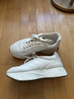 Weisse H&M Turnschuhe, Grösse 40 - perfekt für den Sommer!