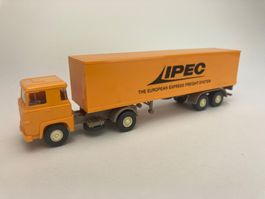 Scania Koffersattelzug IPEC