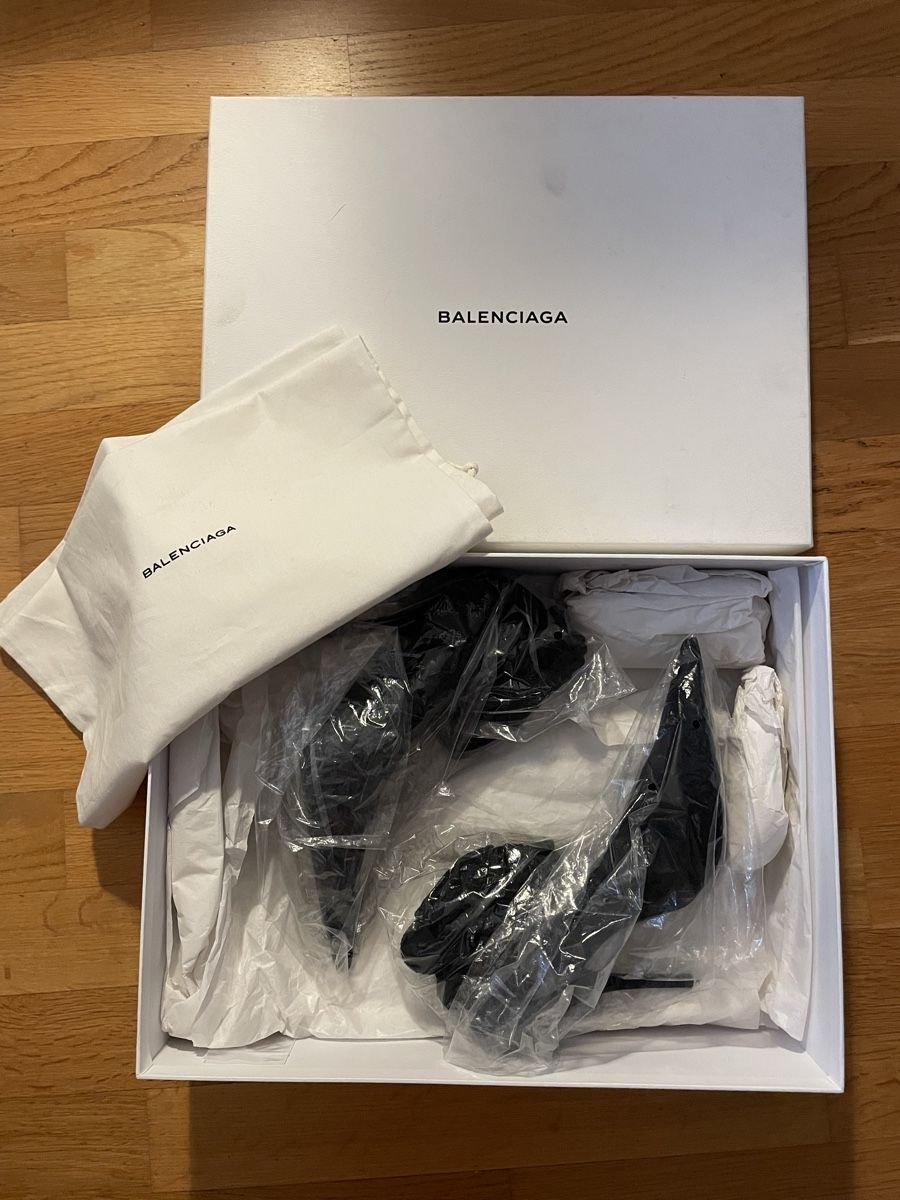 Balenciaga Scarpe da donna: Talons noir BALENCIAGA – Usato da Geneve venduto da orange1957 1