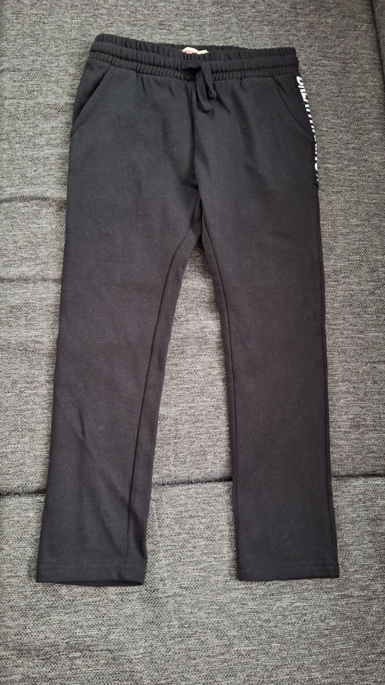 Pantaloni: Trainerhose Jungen Gr.128 (122) – Nuovo (secondo la descrizione) da Biberist venduto da rospel