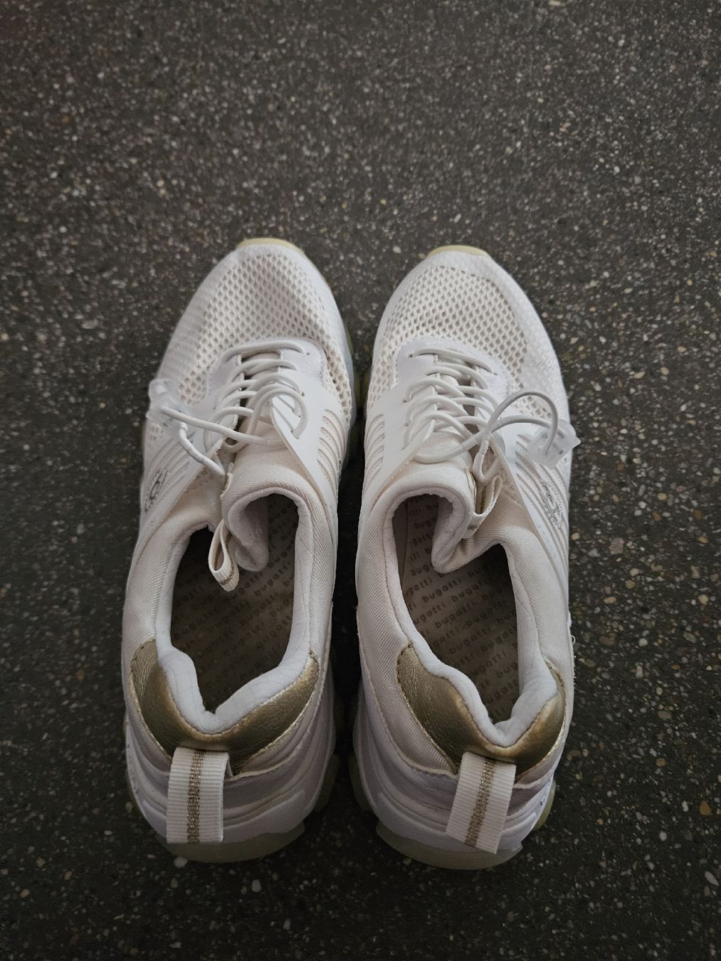 Bugatti Scarpe da donna: Bugatti Damen Sneaker Weiss Grösse 38 – Usato da Anwil venduto da tamoos 4