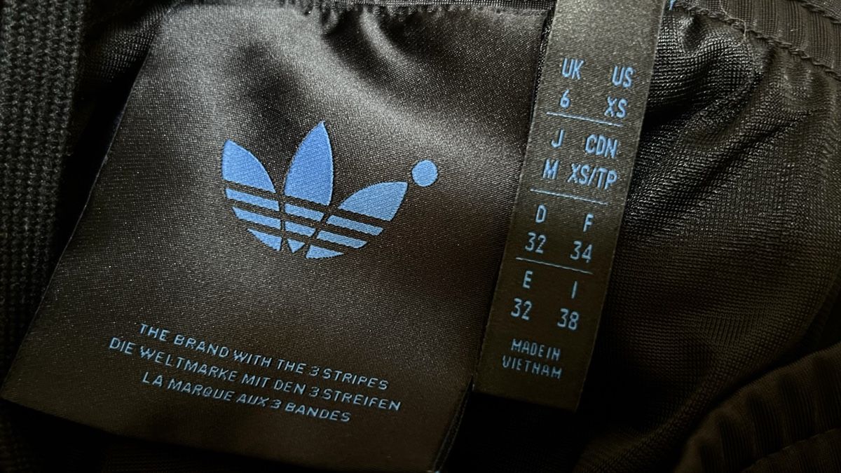 Adidas Pantalons: Adidas Snap Button Hose Gr.XS – D'occasion à Visp par bluenero 5