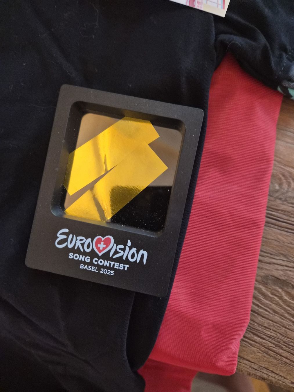 Tutte le decorazioni: Eurovision Song Contest Box 2025 – Nuovo (secondo la descrizione) da Sternenberg venduto da Jussi_7 5