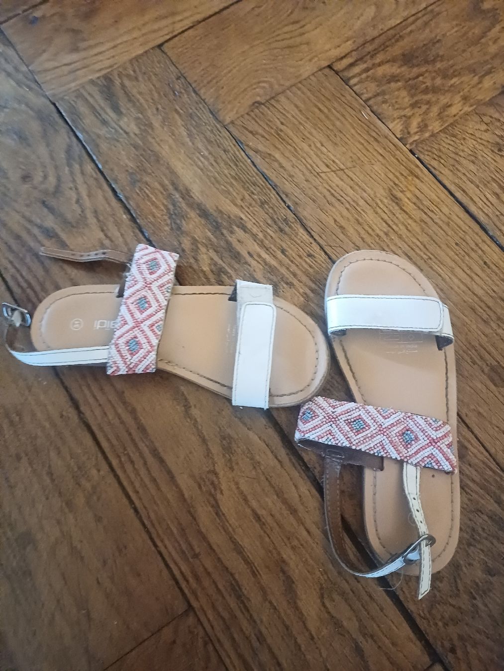 Chaussures filles: Sandalen Grösse 31 von Okaidi – D'occasion à Schönenwerd par pomodor 1