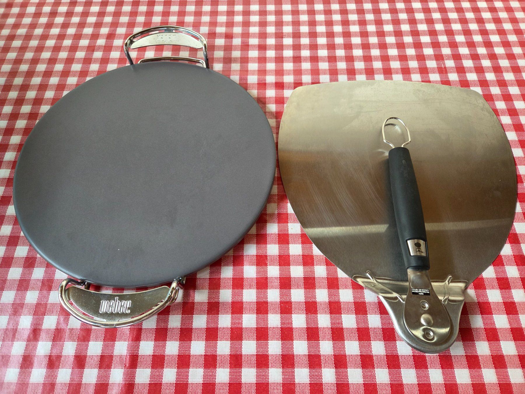 Weber Elettrodomestici da cucina: Weber Pizzastein und Pizzaschaufel – Nuovo (secondo la descrizione) da St. Gallen venduto da Seraph76