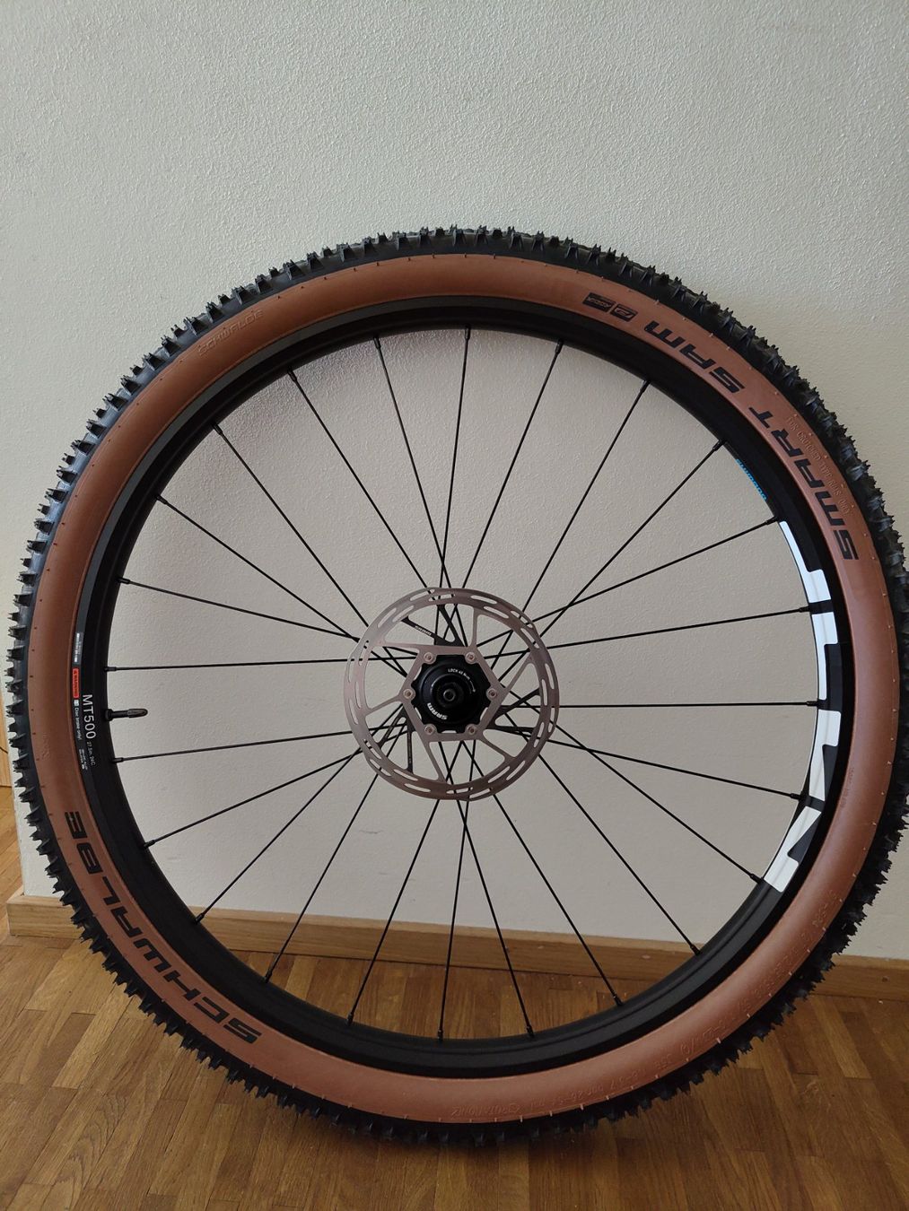 Ersatzteile: Velo Vorderrad 27.5 Zoll – Gebraucht aus Kriens von Diftin