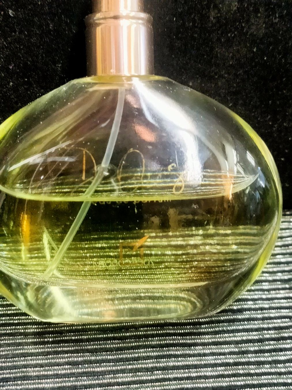 Profumi & Eau de Toilette: DI QUE SÍ – Usato da Genève venduto da Leboucheoreilles 1