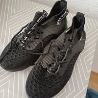 Neuer leichter Schuh