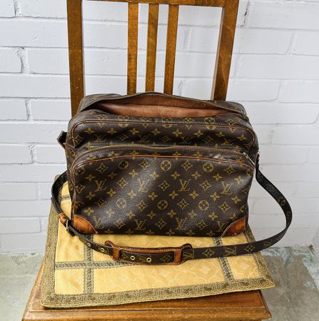 Louis Vuitton Vintage Monogram Shoulder Bag