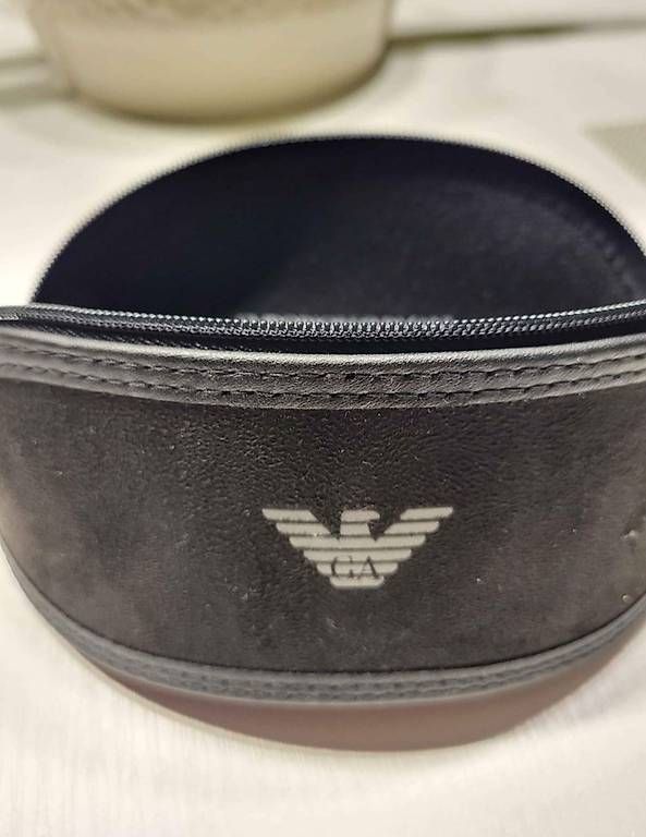 Autres vêtements & accessoires: Neu Armani Brillenetui – Neuf (Voir description) à Suhr par lul_87gh 1