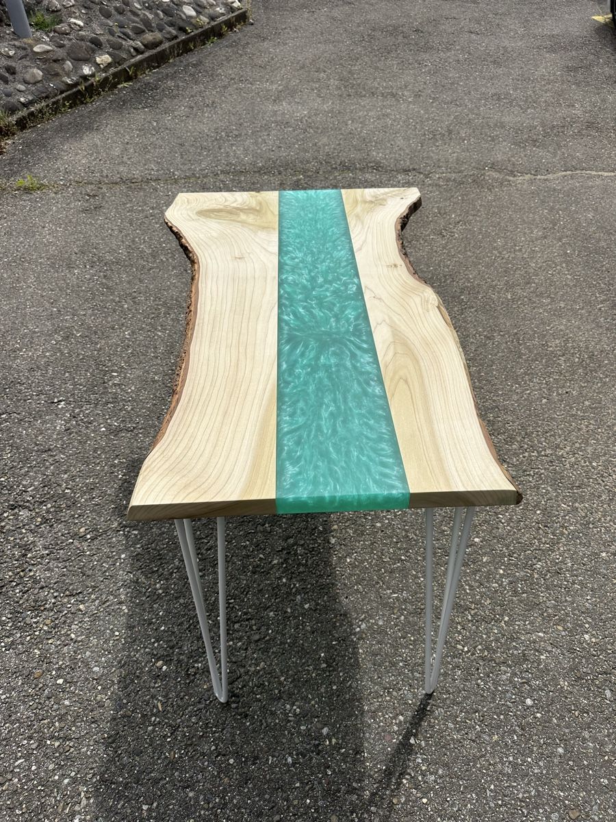 Tische: Esstisch Schweizer Tulpenholz mit Epoxy grün. – Neu (gemäss Beschreibung) aus Zürich von stefano29482 2
