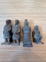 Statuettes de guerriers chinois en terre cuite, lot de 4.