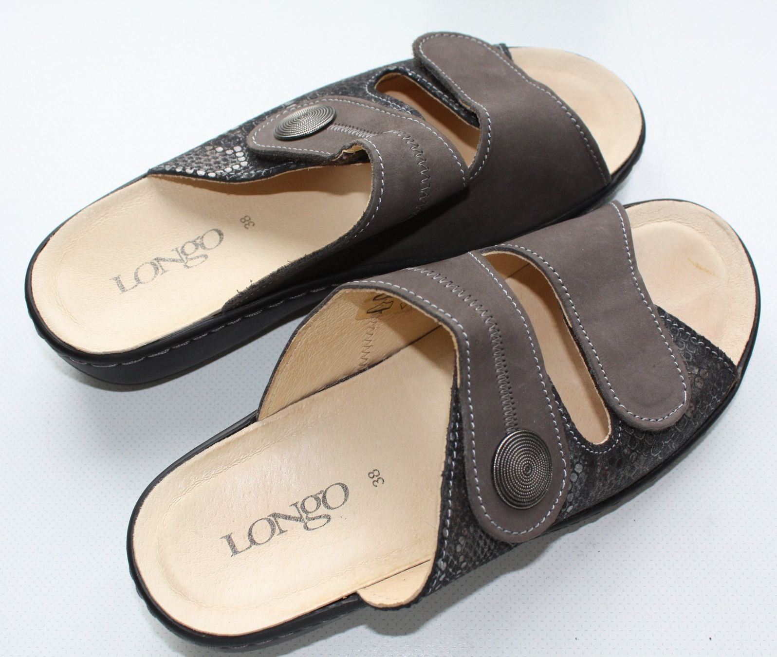 Scarpe da donna: Longo Pantoletten / Sandalen Grösse 38 – Nuovo (secondo la descrizione) da Wettingen venduto da Licht08