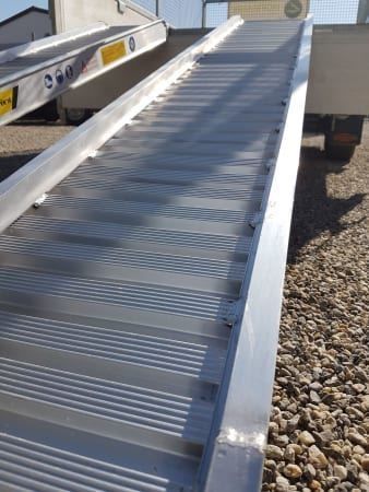 Rampe di accesso: Aluminiumrampe 300cm sehr stark – Nuovo (secondo la descrizione) da Gunzgen venduto da HofmannAnhaenger 1