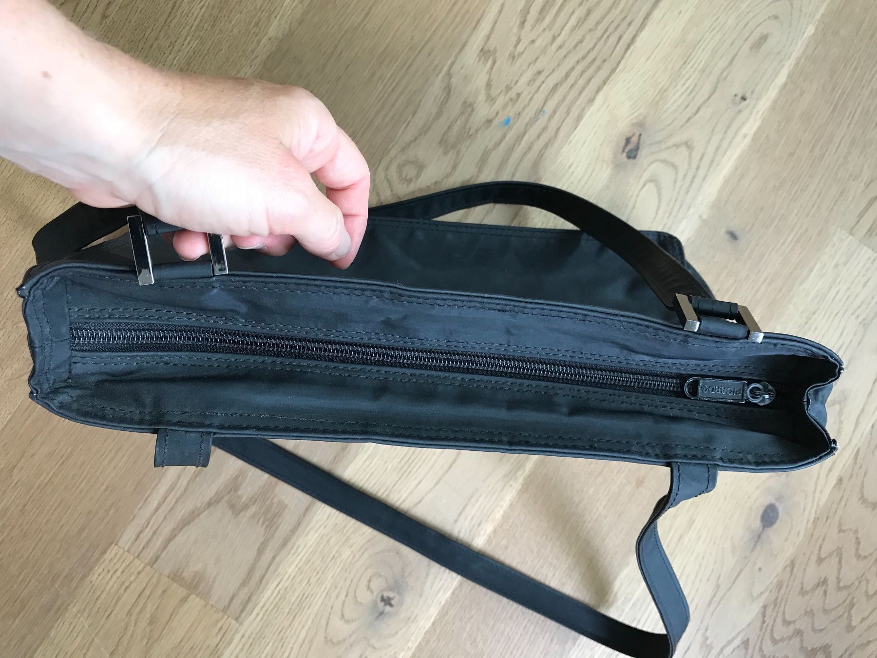 Picard Borse da donna: Picard Handtasche gebraucht schwarz – Usato da Muri b. Bern venduto da eva_7hwg 4