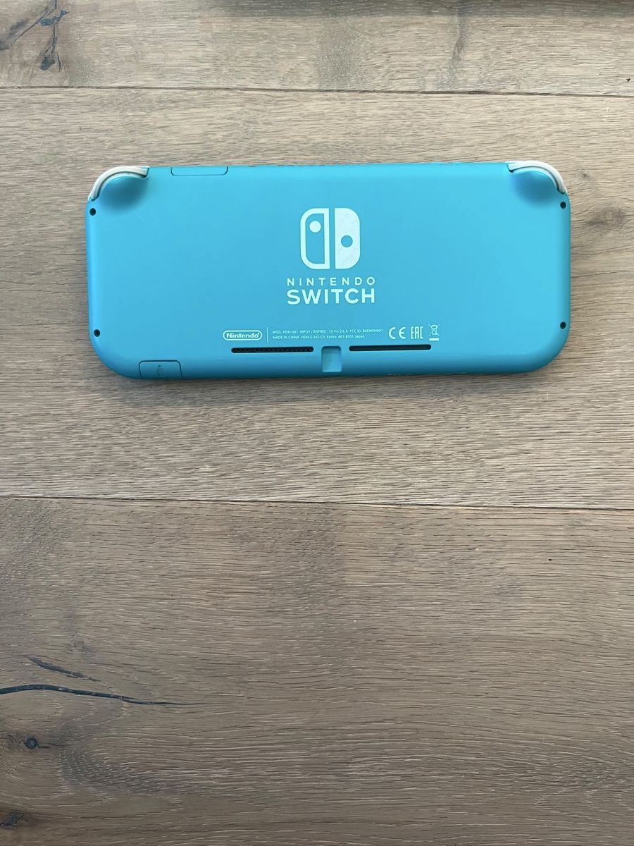 Nintendo Konsolen: Nintendo switch light mit Zusatz – Gebraucht aus Stans von STETTAMANTI 4