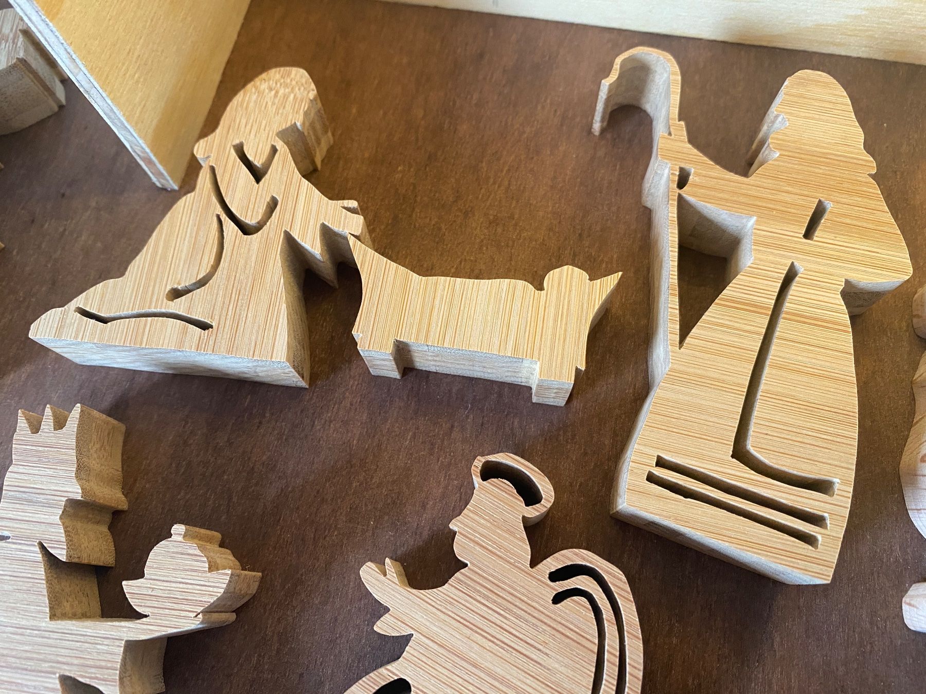 Toutes les décorations: Weihnachtskrippe aus Holz mit Licht – Neuf (Voir description) à Glattbrugg par RD-Shop 8