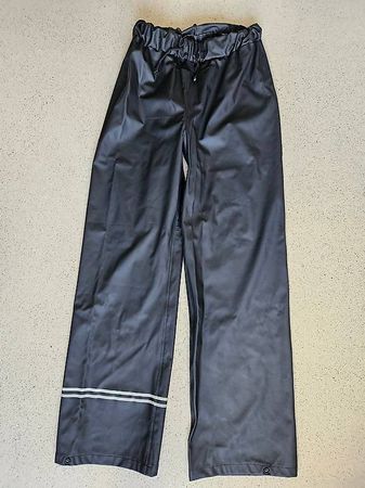 Pyttpytt Skybyger Regenhose Schwarz Gr. 14 / ca. 164