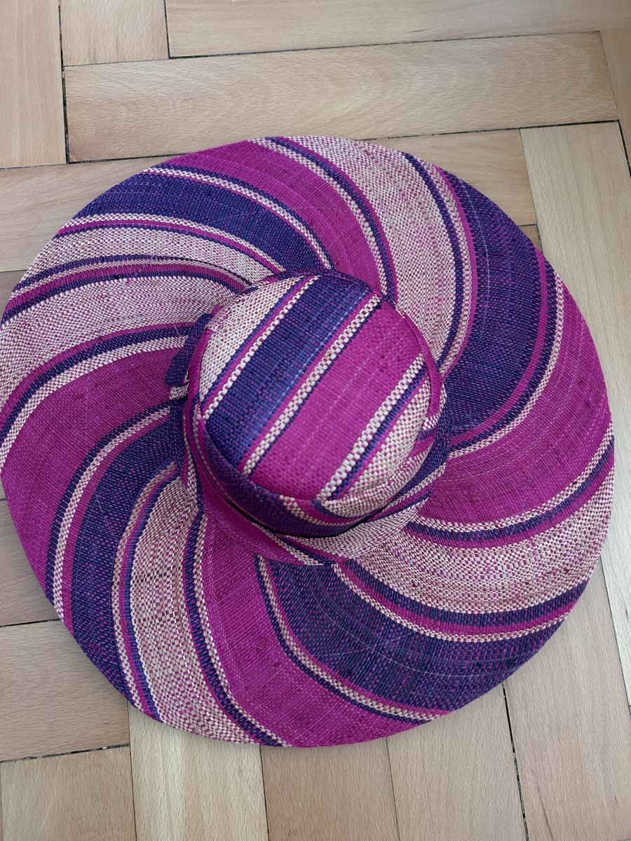 Copricapi, berretti & cappellini: Straw hat in vibrant colours size 54/55 – Nuovo (secondo la descrizione) da Biel/Bienne venduto da zit_v5yc