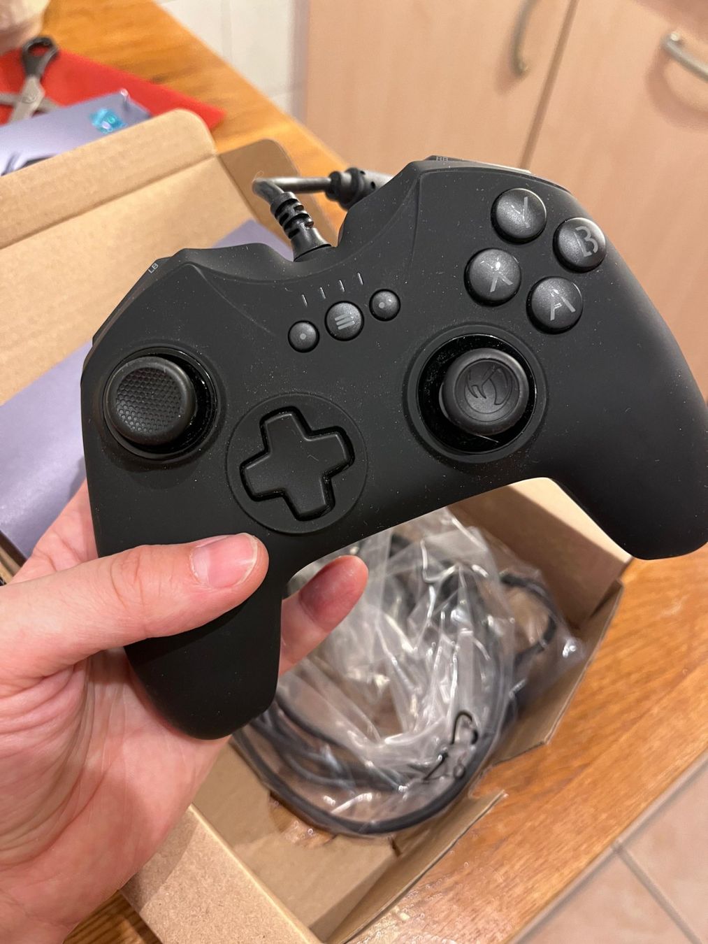 Console: PC Gaming Controller / Console de jeu – Usato da Lausanne venduto da mar_pxz5 5